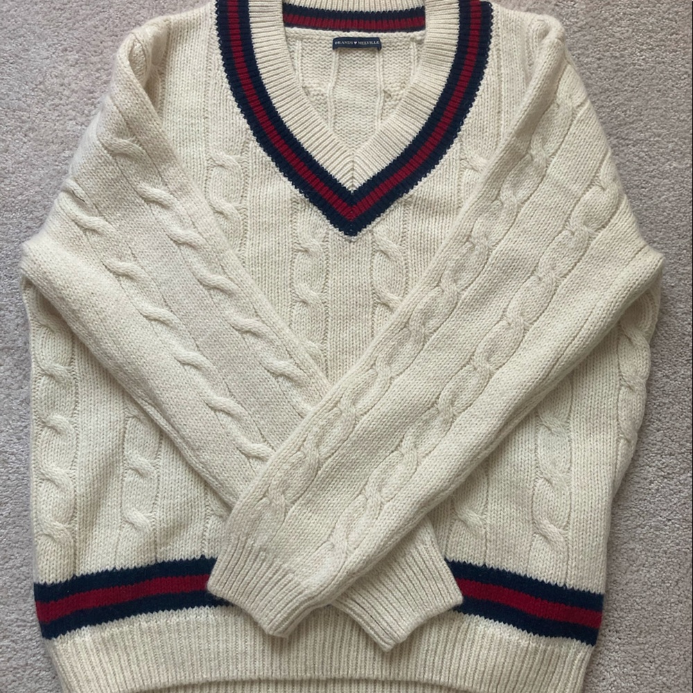 BRANDY MELVILLE OVERSIZED WOOL SWEATER